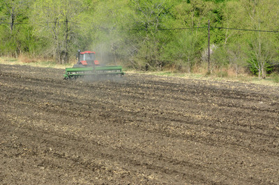 平整土地與土地整理 現(xiàn)代農(nóng)業(yè)發(fā)展的基礎(chǔ)